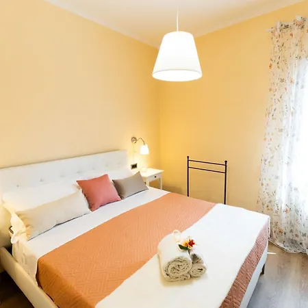 Borgoregio Apartment *